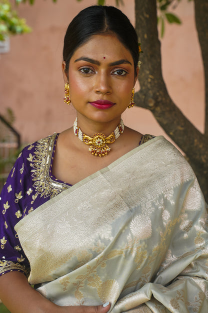 Light Pista Green Pure Tissue Silk Banarasi Handwoven Saree