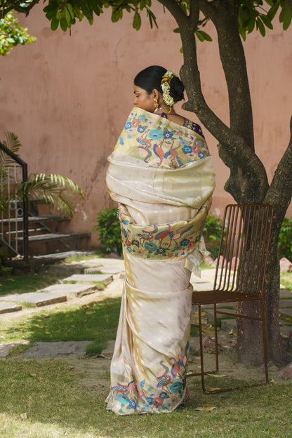 Off White Pure Kanjivaram Silk Handwoven Saree