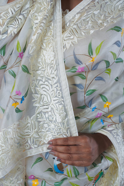 White pure Banarasi silk saree thread work on border