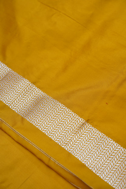 Lemon Yellow Pure Kadwa Banarasi Handloom Saree