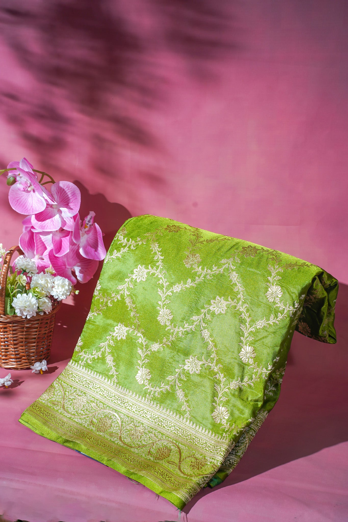 "WAAH BANARAS 093" Banarasi Elegance Satin Silk Saree