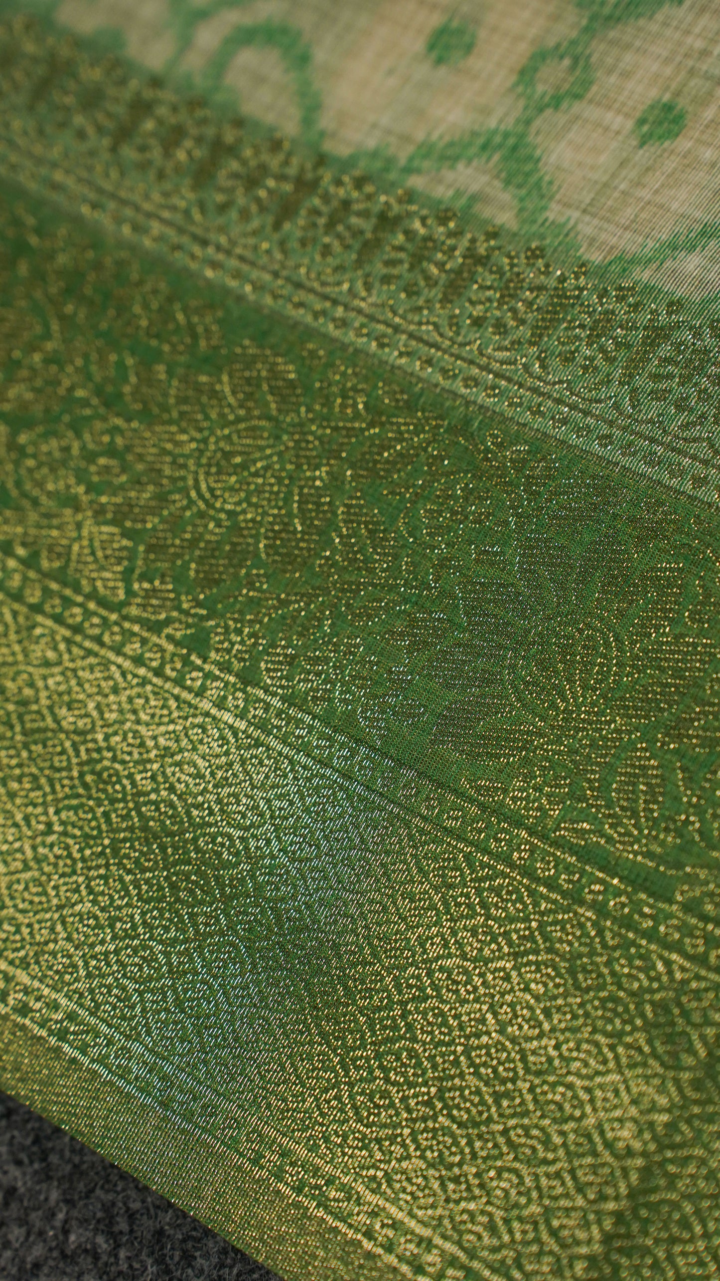 "UTSAV BANARAS 134" Banarasi Green Jamdani Cotton Silk Saree