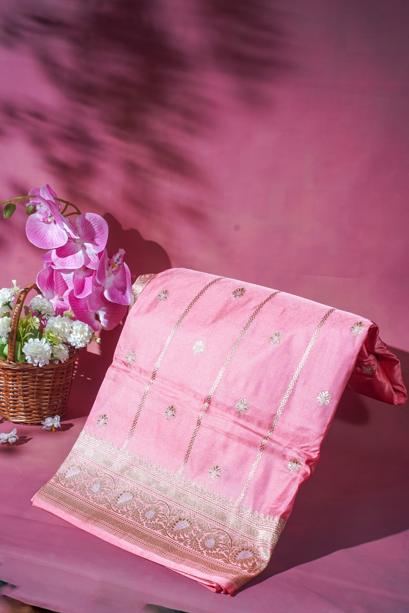 "Waah Banaras 092" Banarasi Elegance Satin Silk Saree