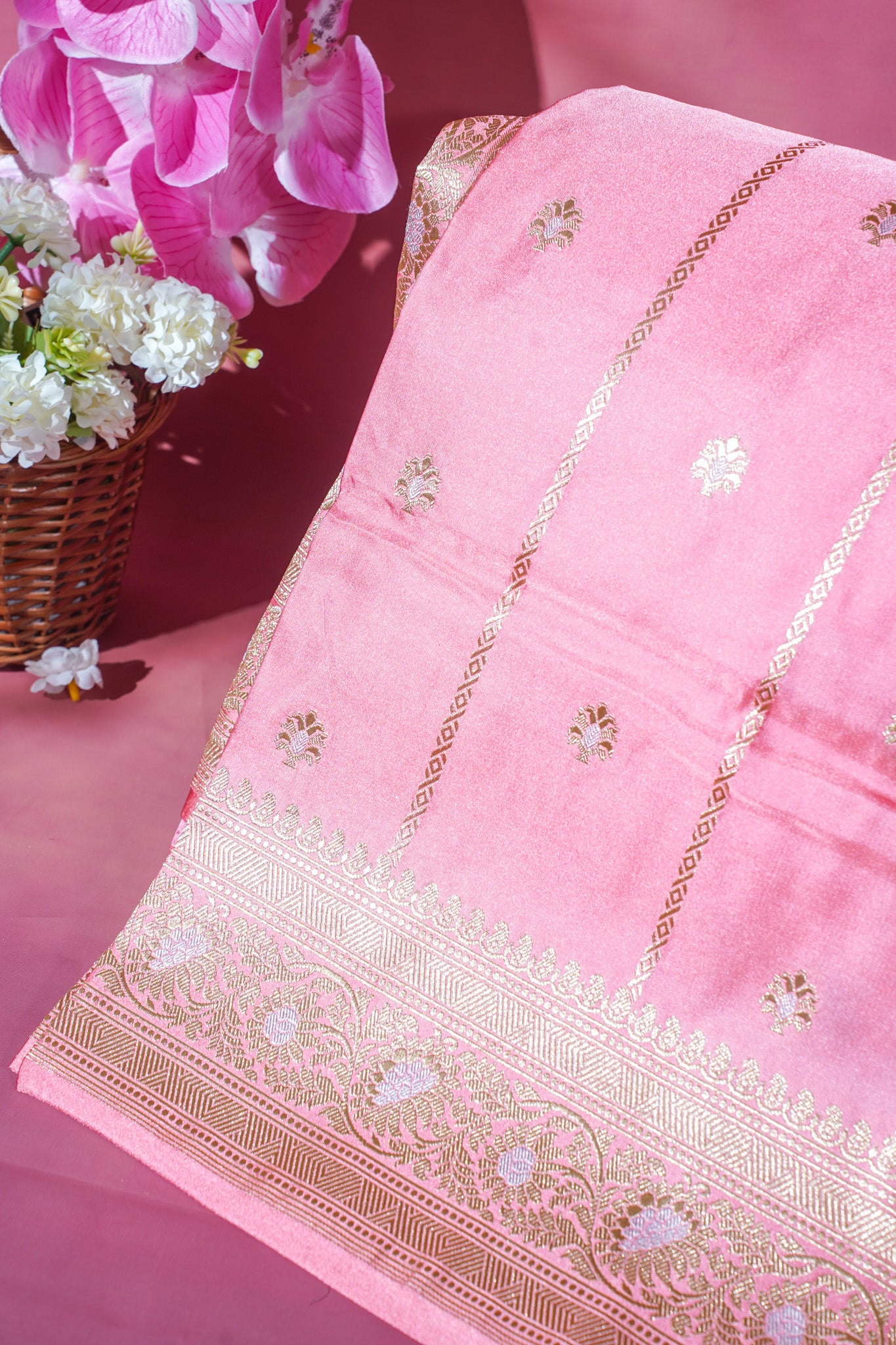 "Waah Banaras 092" Banarasi Elegance Satin Silk Saree