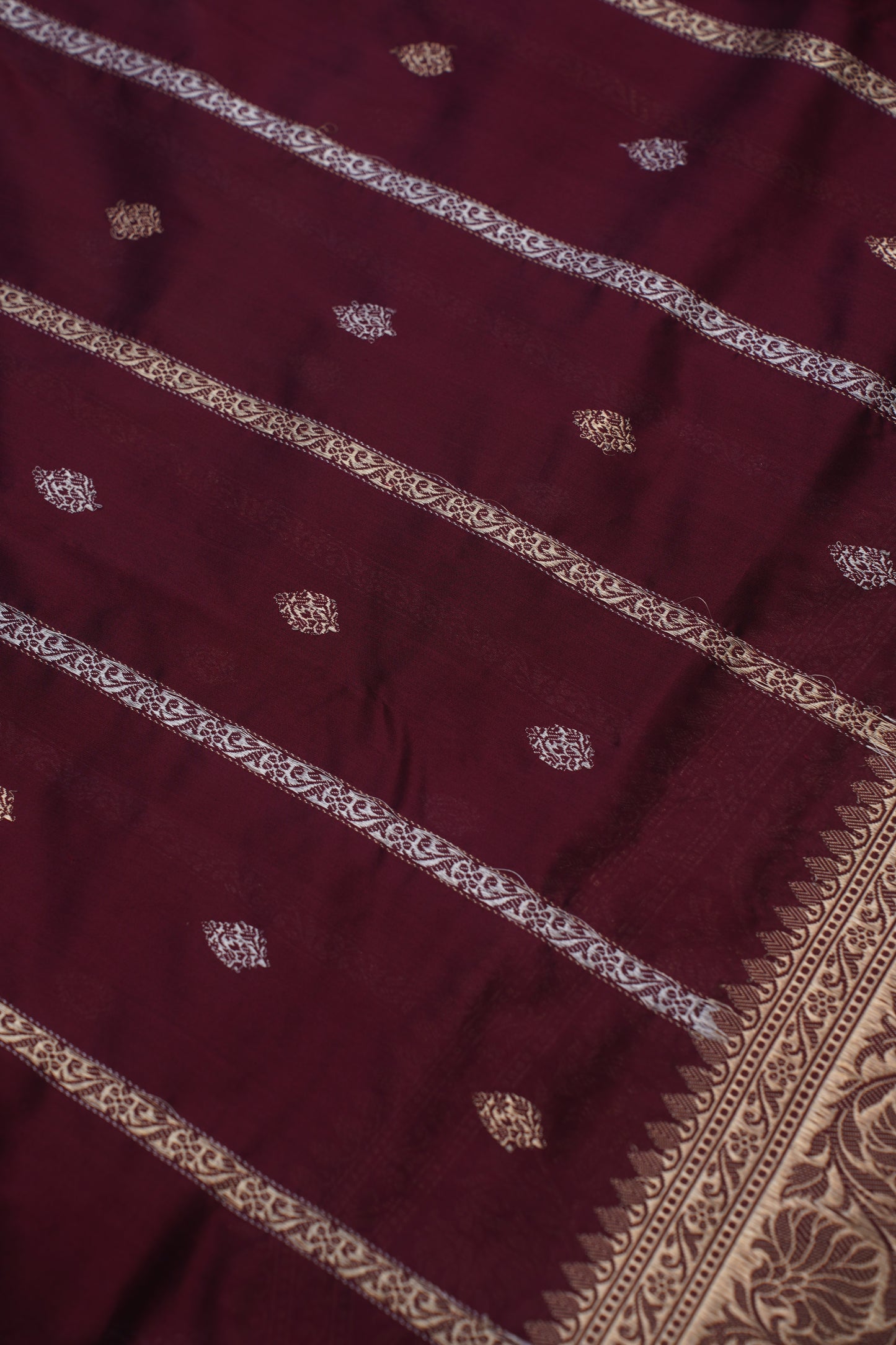 Maroon Pure Kadwa Banarasi Handloom Saree