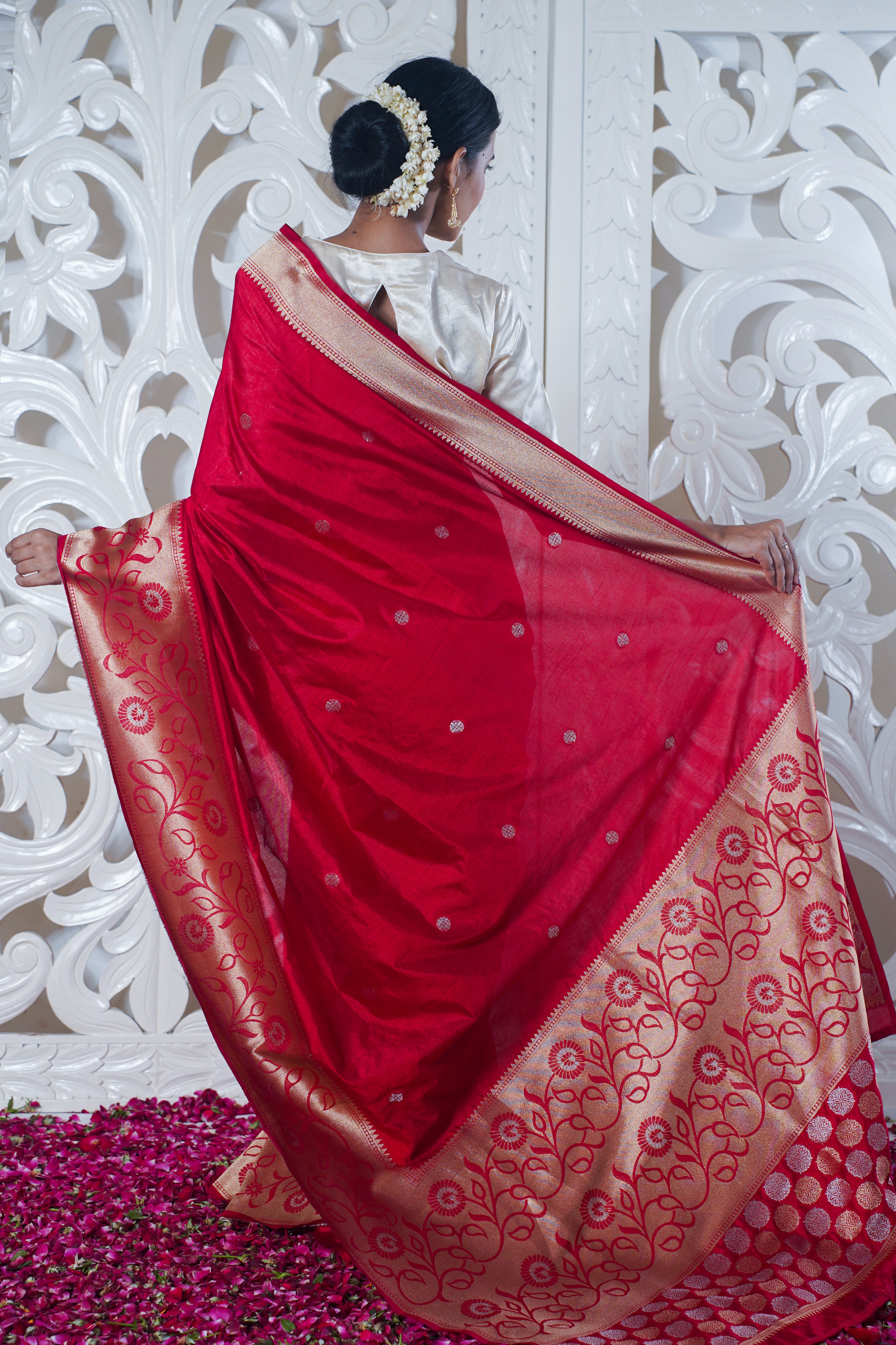 UTSAV BANARAS 047: Pure Red Katan Silk Saree With Kadiyal Border