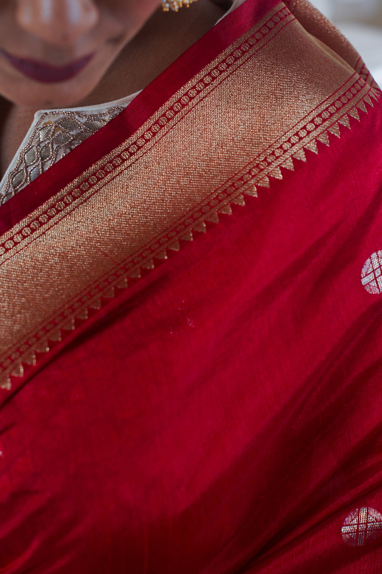 UTSAV BANARAS 047: Pure Red Katan Silk Saree With Kadiyal Border