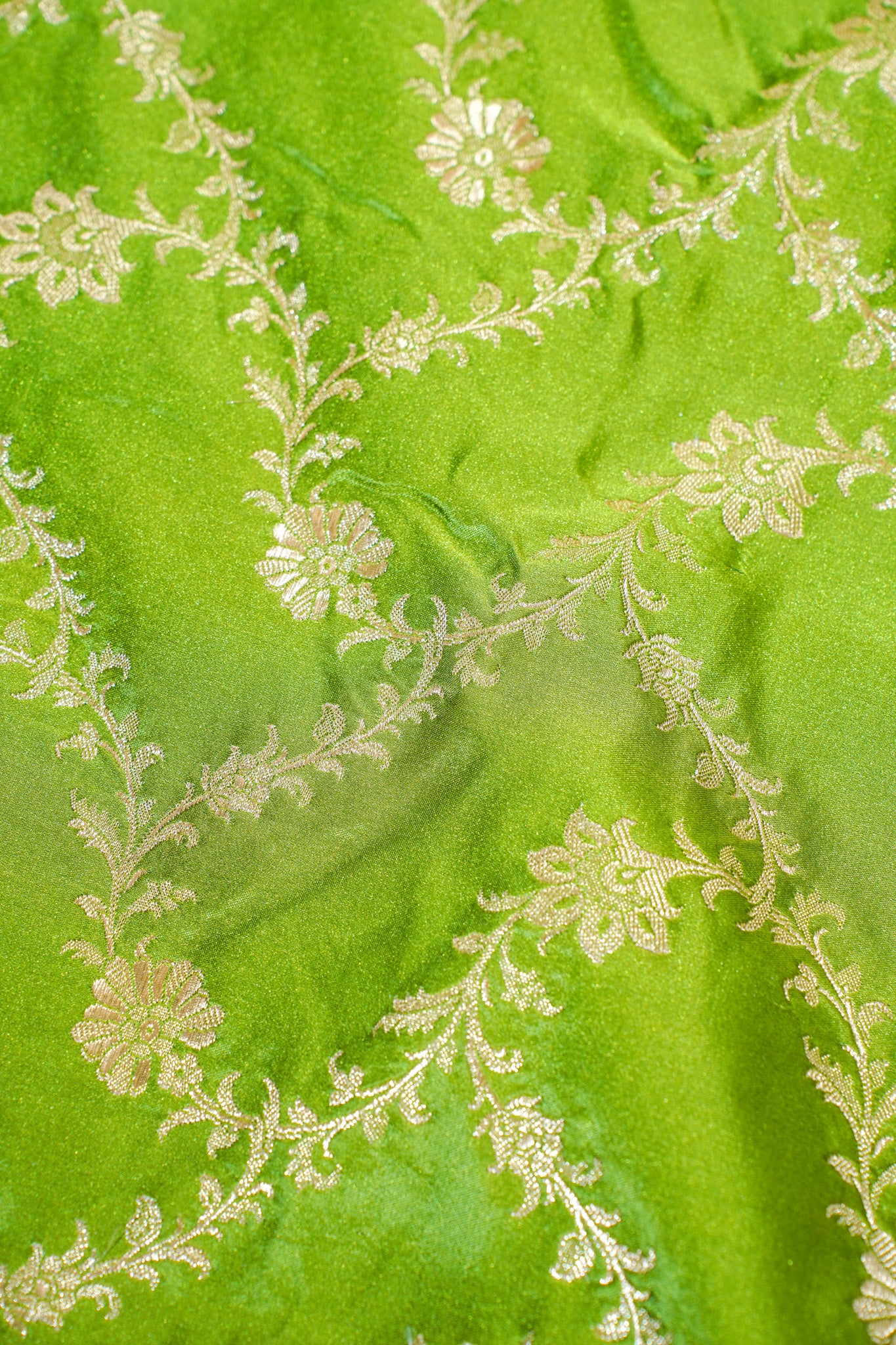 "Waah Banaras 093" Banarasi Elegance Satin Silk Saree