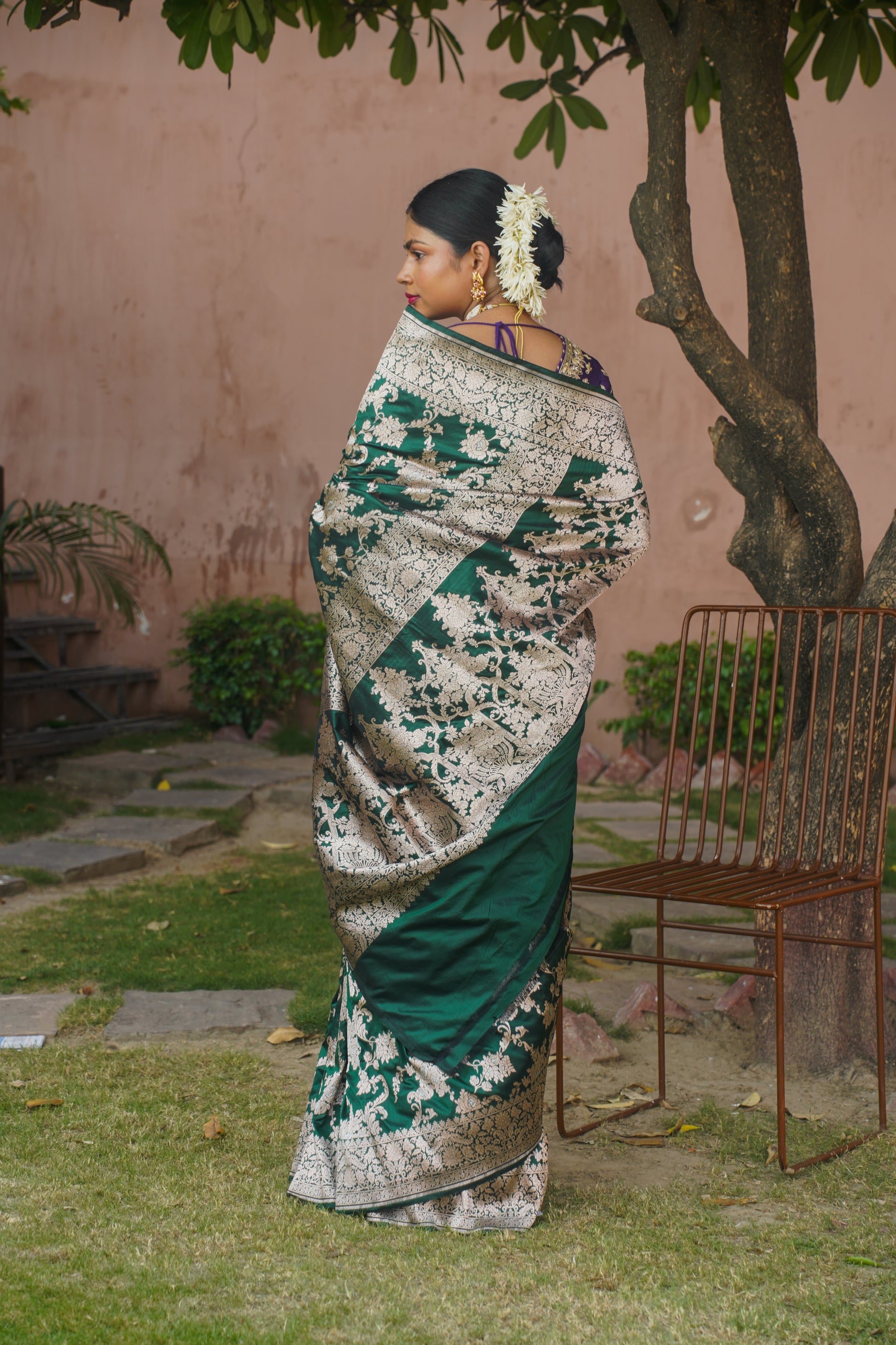 Bottle Green Pure Katan Silk Banarasi Handloom Saree With Kadwa Jaal Weave