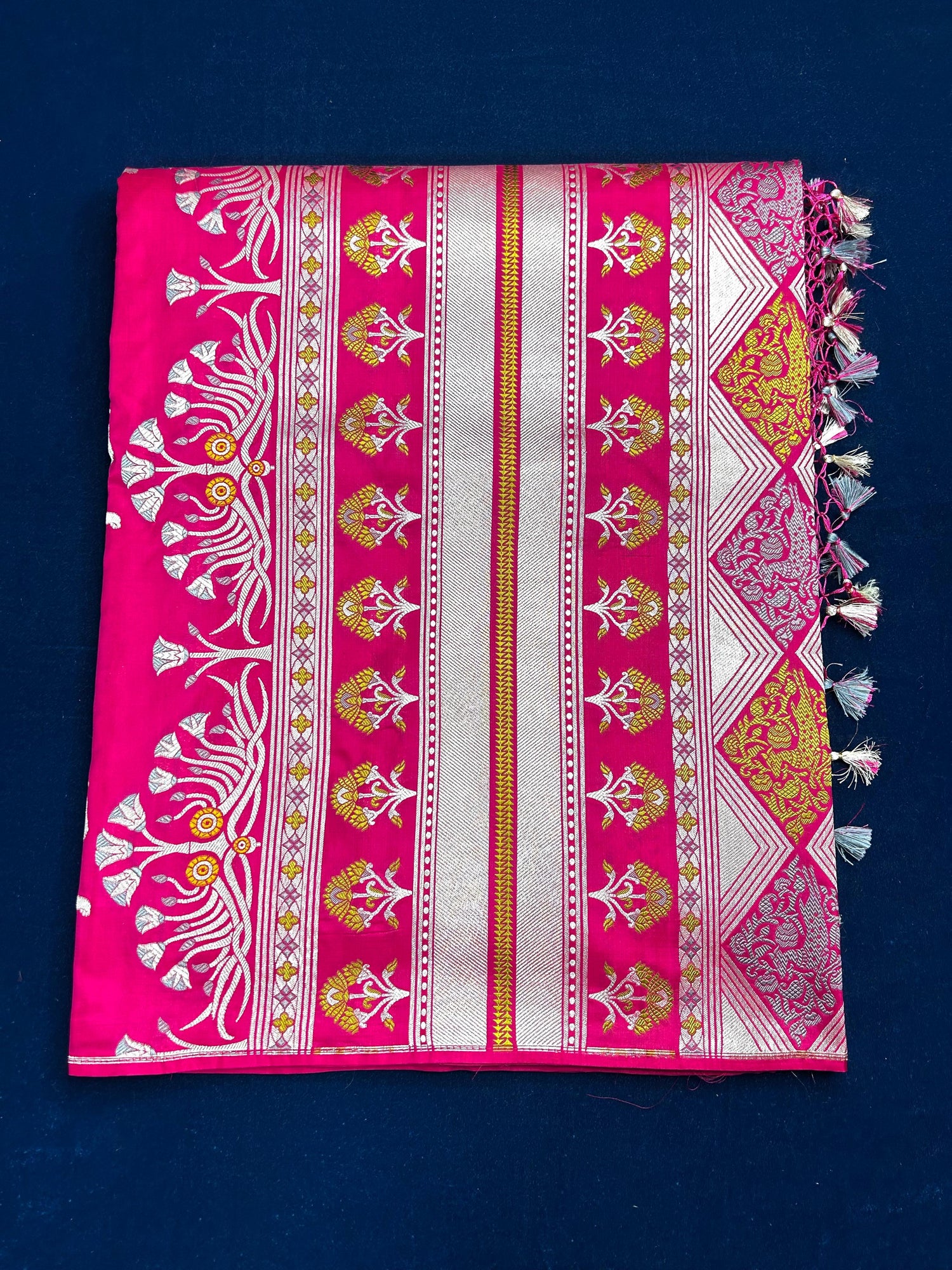 VIRASAT 317: Pure Banarasi Handloom Hot Pink saree