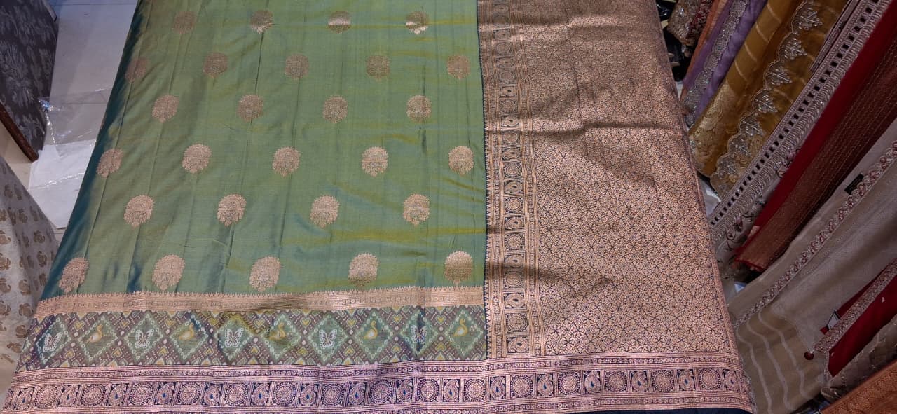 UTSAV BANARAS 495: Pista Green Banarasi Soft Silk Meenakari Zari Saree