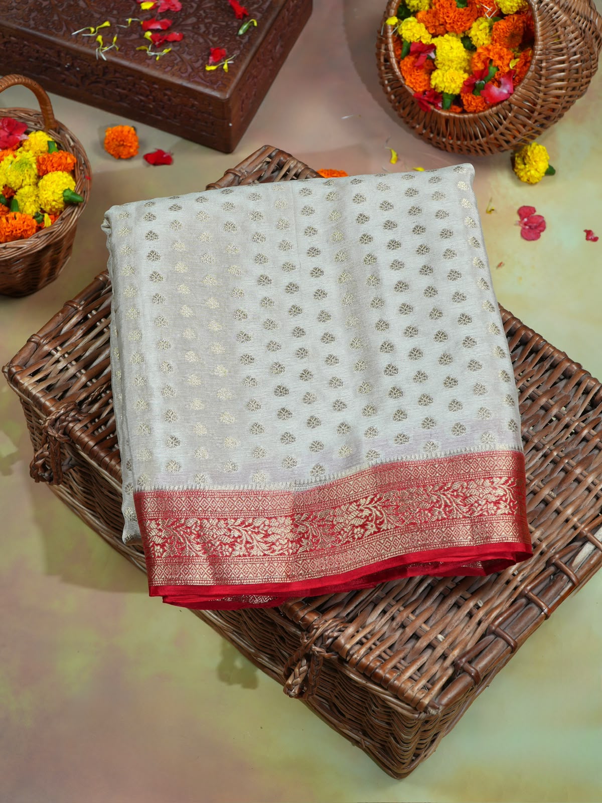 UTSAV Banaras 424B: Gold Beige Premium Mysore silk saree with Khaddi buti &amp; Traditional Contrast Banarasi Border