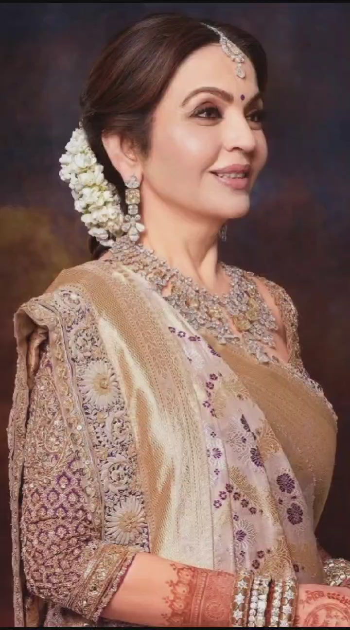 "VIRASAT 211" Banarasi Malda Silk Saree: With Maharani Blouse And Kashmiri Zardozi Embroidary